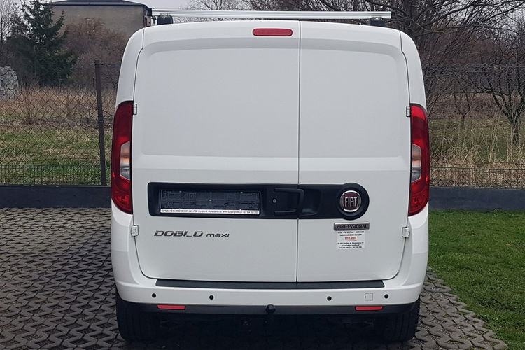 Fiat Doblo MAXI 5 OSÓB DŁUGI KLIMA 6-BIEGÓW KRAJOWY I-WŁAŚCICIEL FAKTURA VAT zdjęcie 16