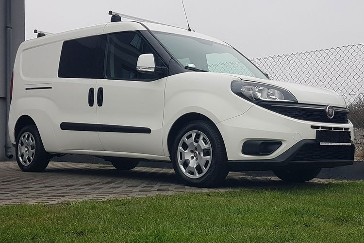 Fiat Doblo MAXI 5 OSÓB DŁUGI KLIMA 6-BIEGÓW KRAJOWY I-WŁAŚCICIEL FAKTURA VAT zdjęcie 30