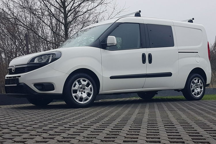 Fiat Doblo MAXI 5 OSÓB DŁUGI KLIMA 6-BIEGÓW KRAJOWY I-WŁAŚCICIEL FAKTURA VAT zdjęcie 37
