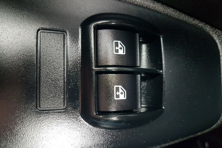 Fiat Doblo MAXI 5 OSÓB DŁUGI KLIMA 6-BIEGÓW KRAJOWY I-WŁAŚCICIEL FAKTURA VAT zdjęcie 9