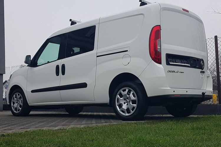 Fiat Doblo MAXI 5 OSÓB DŁUGI KLIMA 6-BIEGÓW KRAJOWY I-WŁAŚCICIEL zdjęcie 28