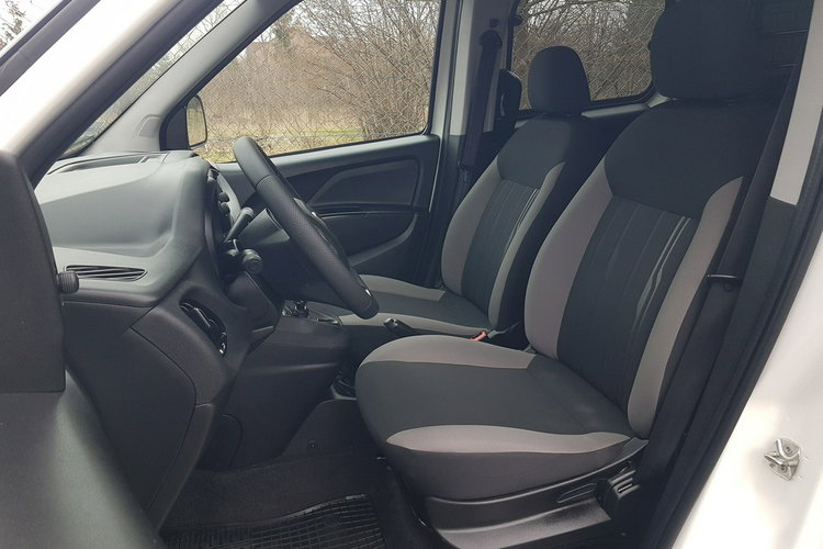 Fiat Doblo MAXI 5 OSÓB DŁUGI KLIMA 6-BIEGÓW KRAJOWY I-WŁAŚCICIEL zdjęcie 6