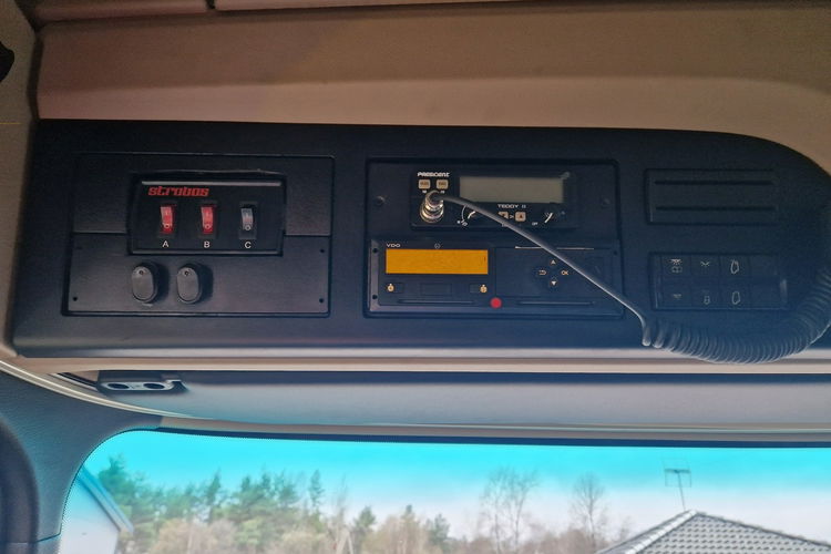 Mercedes Actros 2543 LAWETA POMOC DROGOWA NAJAZD HYDRAULICZNY 3-OSIE 6x2 KLIMA ŁÓŻKO zdjęcie 11