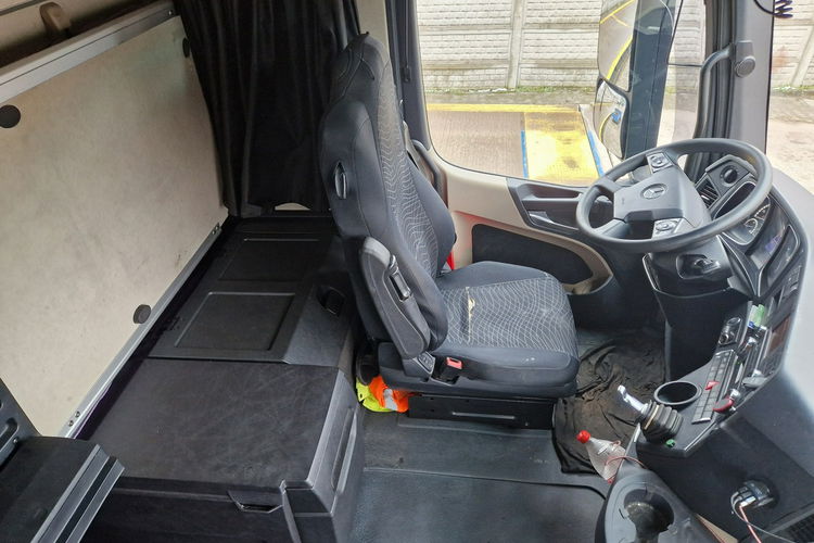 Mercedes Actros 2543 LAWETA POMOC DROGOWA NAJAZD HYDRAULICZNY 3-OSIE 6x2 KLIMA ŁÓŻKO zdjęcie 12