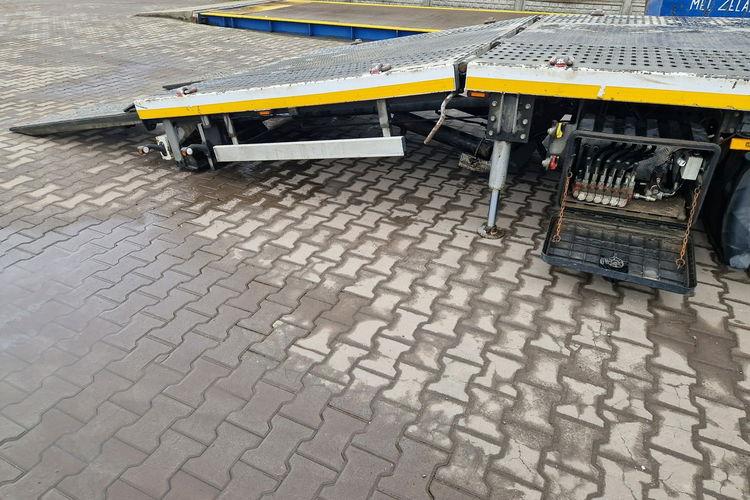 Mercedes Actros 2543 LAWETA POMOC DROGOWA NAJAZD HYDRAULICZNY 3-OSIE 6x2 KLIMA ŁÓŻKO zdjęcie 25