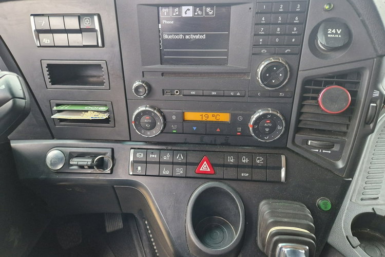 Mercedes Actros 2543 LAWETA POMOC DROGOWA NAJAZD HYDRAULICZNY 3-OSIE 6x2 KLIMA ŁÓŻKO zdjęcie 28