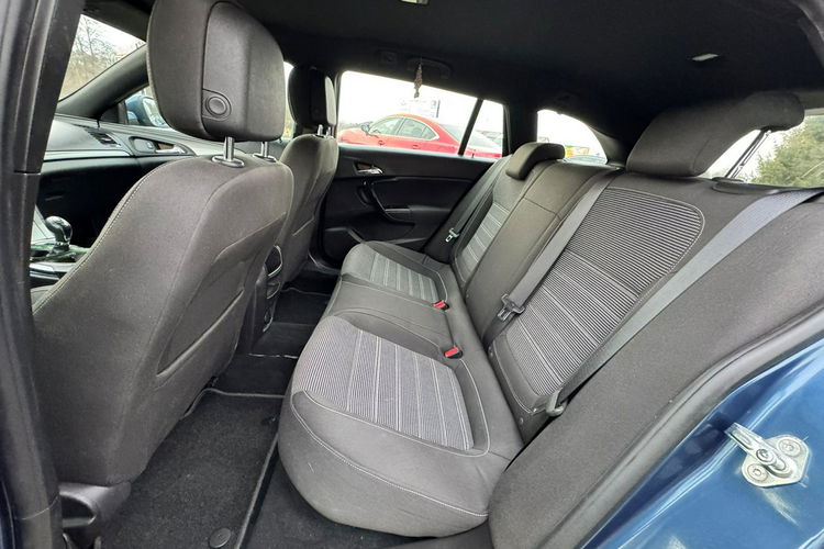 Opel Insignia Ekonomiczny Diesel Gwarancja zdjęcie 24