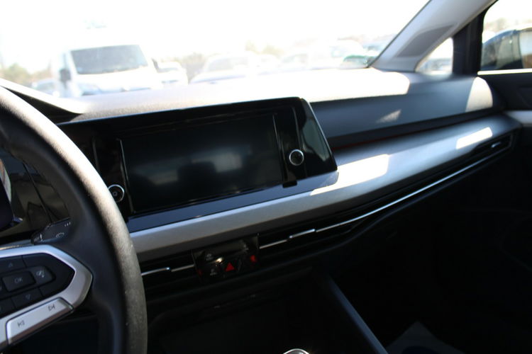 Volkswagen Golf LIFE Virtual F-vat Salon Polska Gwarancja zdjęcie 20