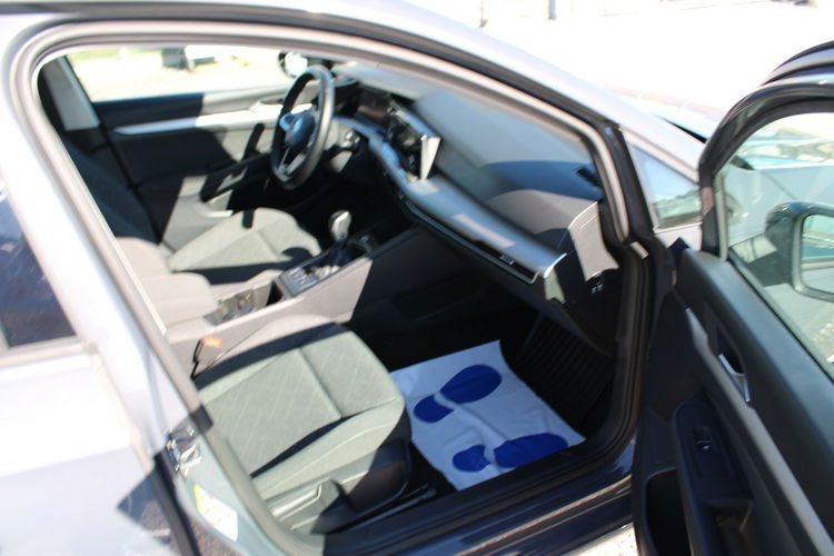 Volkswagen Golf LIFE Virtual F-vat Salon Polska Gwarancja zdjęcie 27