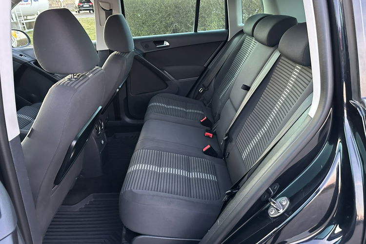 Tiguan Volkswagen Tiguan 2011 2.0 diesel nawigacja 2 komplety kół zdjęcie 10