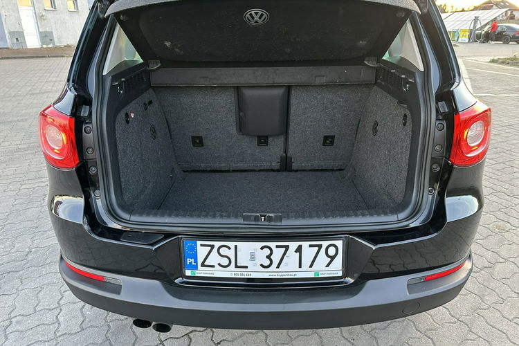 Tiguan Volkswagen Tiguan 2011 2.0 diesel nawigacja 2 komplety kół zdjęcie 11