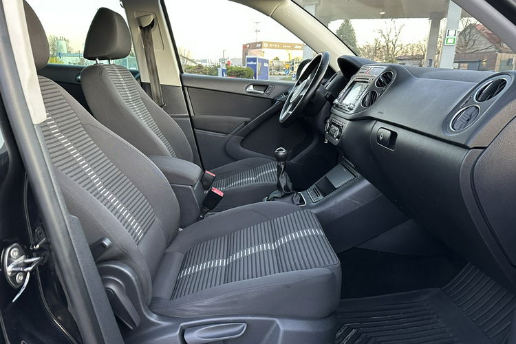 Tiguan Volkswagen Tiguan 2011 2.0 diesel nawigacja 2 komplety kół zdjęcie 14