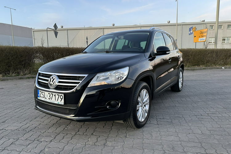 Tiguan Volkswagen Tiguan 2011 2.0 diesel nawigacja 2 komplety kół zdjęcie 2