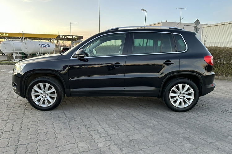 Tiguan Volkswagen Tiguan 2011 2.0 diesel nawigacja 2 komplety kół zdjęcie 3