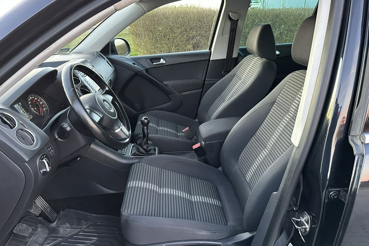 Tiguan Volkswagen Tiguan 2011 2.0 diesel nawigacja 2 komplety kół zdjęcie 7