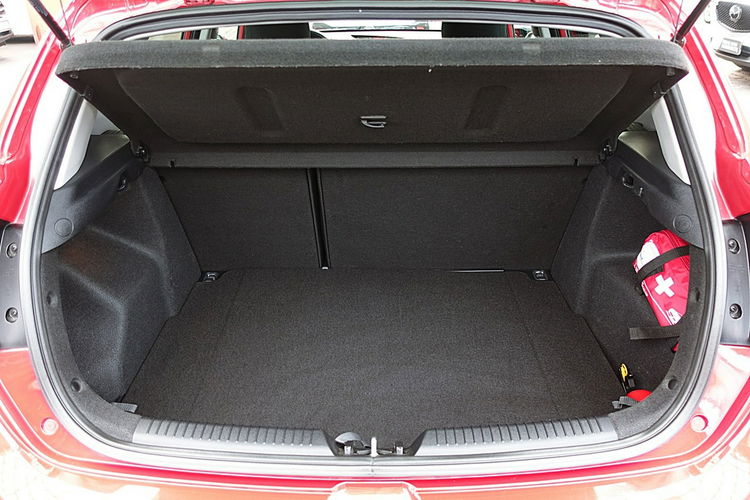 Kia Cee'd AUTOMAT 1.6i 135KM LED+Navi Serwis ASO GWARANCJA Iwł Krajowy Bezwypad 4x2 zdjęcie 13