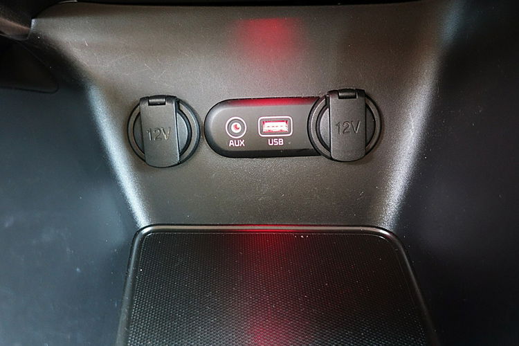 Kia Cee'd AUTOMAT 1.6i 135KM LED+Navi Serwis ASO GWARANCJA Iwł Krajowy Bezwypad 4x2 zdjęcie 20