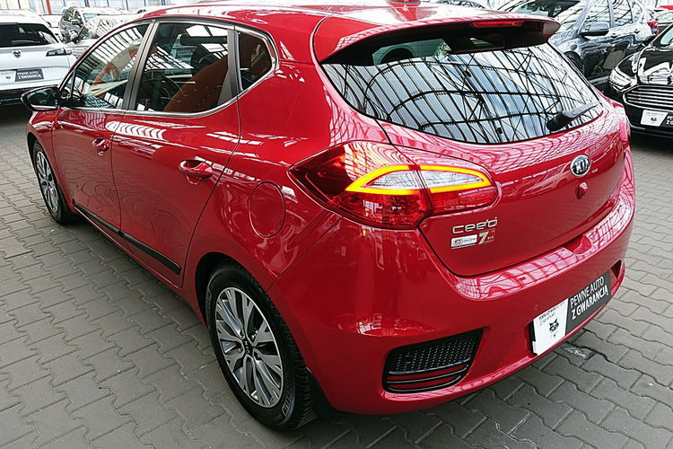 Kia Cee'd AUTOMAT 1.6i 135KM LED+Navi Serwis ASO GWARANCJA Iwł Krajowy Bezwypad 4x2 zdjęcie 68