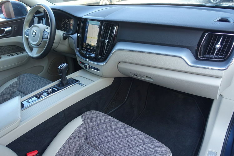 Volvo XC 60 Rezerwacja Rezerwacja Rezerwacja zdjęcie 19