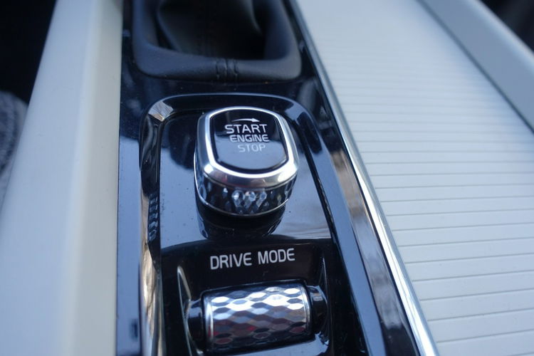 Volvo XC 60 Rezerwacja Rezerwacja Rezerwacja zdjęcie 29