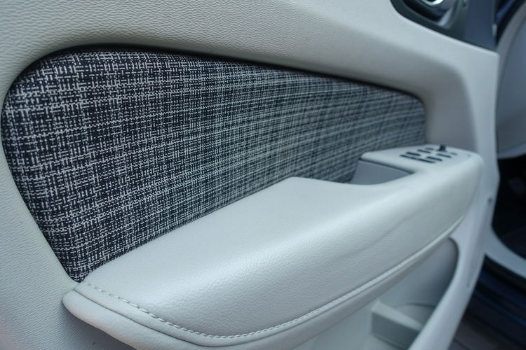 Volvo XC 60 Rezerwacja Rezerwacja Rezerwacja zdjęcie 43