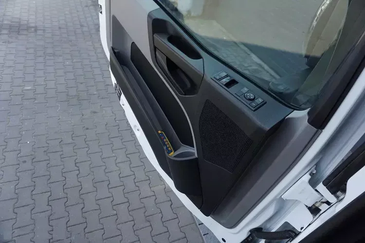 Mercedes ANTOS / 2535 / EURO 6 / CHŁODNIA + WINDA / 23 PALETY / OŚ SKRĘTNA zdjęcie 38