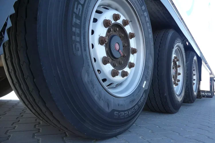 Krone CHŁODNIA / DOPPELSTOCK / OŚ PODNOSZONA / zdjęcie 18