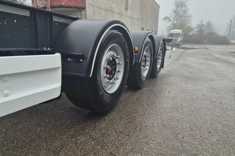 Wielton Podkontenerowa zdjęcie 12