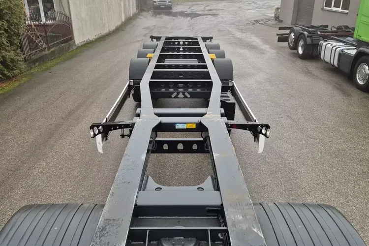 Wielton Podkontenerowa zdjęcie 22