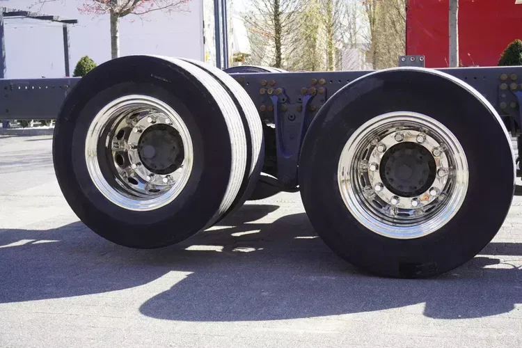 Scania R540 6x4 - oś podnoszona - kab.sypialna - rama 9.2m zdjęcie 14