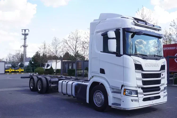 Scania R540 6x4 - oś podnoszona - kab.sypialna - rama 9.2m zdjęcie 18