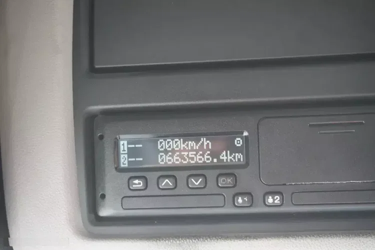 Scania R540 6x4 - oś podnoszona - kab.sypialna - rama 9.2m zdjęcie 23