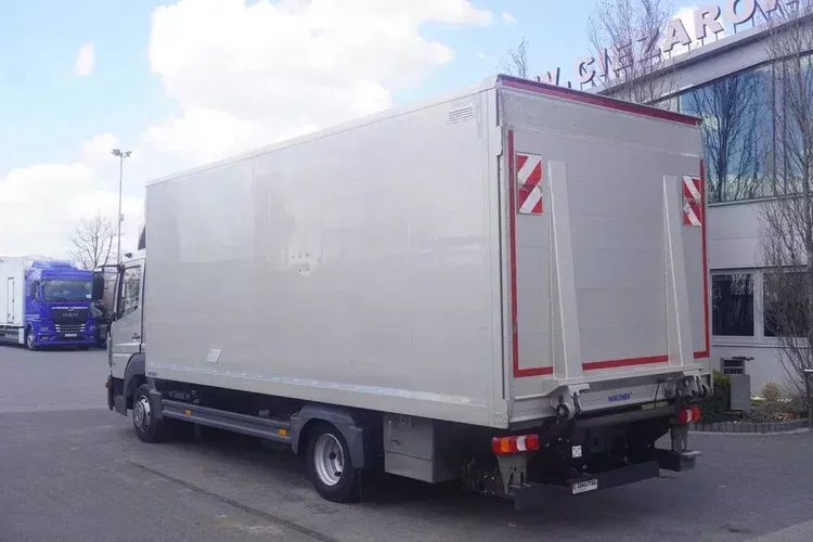 Mercedes Atego 818 / kontener / Winda Dautel 1, 5 t zdjęcie 3