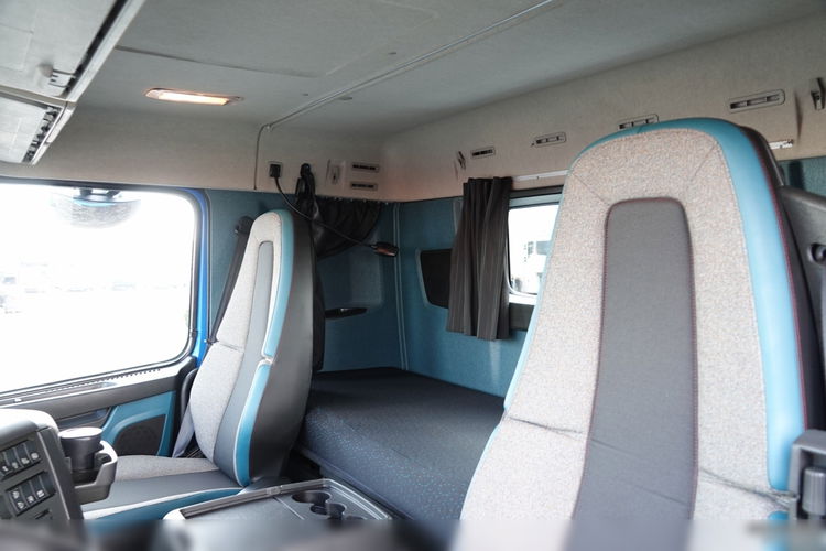 Volvo FMX 420 / 13 LITROWY / NISKA KABINA / 2019 ROK / SPROWADZONY / EURO 6 zdjęcie 27