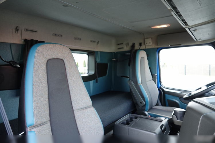 Volvo FMX 420 / 13 LITROWY / NISKA KABINA / 2019 ROK / SPROWADZONY / EURO 6 zdjęcie 36