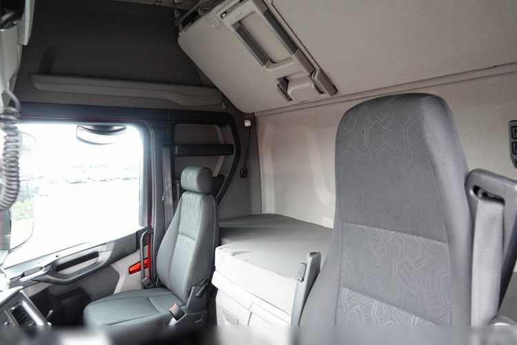 Scania R 450 / MEGA / LOWDECK / 2021 ROK / PO ZŁOTYM KONTRAKCIE SERWISOWYM / zdjęcie 32