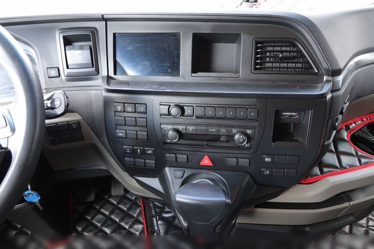 MAN TGX 18.510 / GM / RETARDER / NAVI / PO KONTRAKCIE SERWISOWYM zdjęcie 32