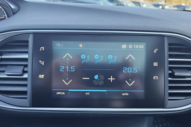 Peugeot 308 SW panorana, navi, grzane fotele, tempomat, hak zdjęcie 17