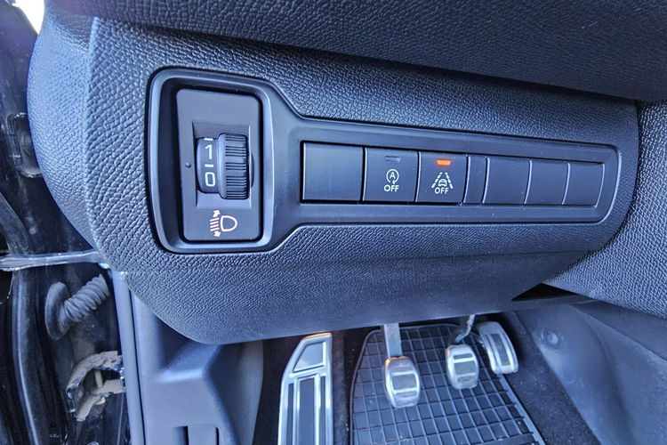 Peugeot 308 SW panorana, navi, grzane fotele, tempomat, hak zdjęcie 20