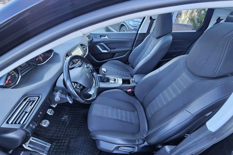Peugeot 308 SW panorana, navi, grzane fotele, tempomat, hak zdjęcie 33