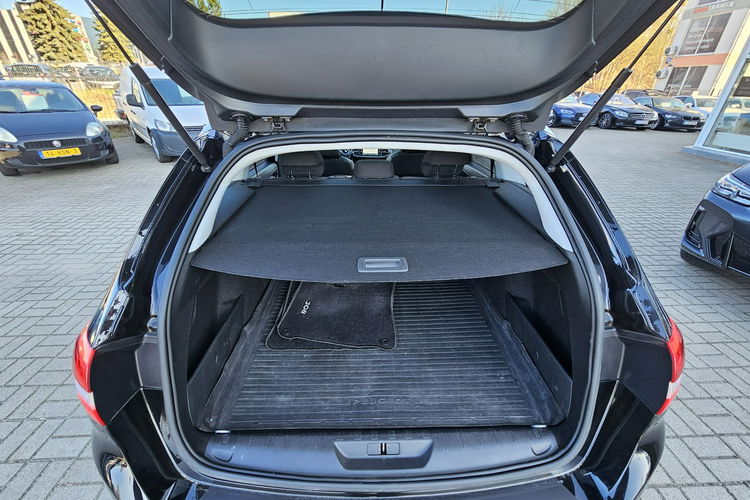 Peugeot 308 SW panorana, navi, grzane fotele, tempomat, hak zdjęcie 35