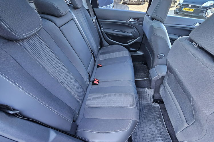 Peugeot 308 SW panorana, navi, grzane fotele, tempomat, hak zdjęcie 37