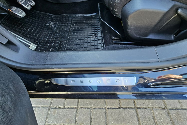 Peugeot 308 SW panorana, navi, grzane fotele, tempomat, hak zdjęcie 38