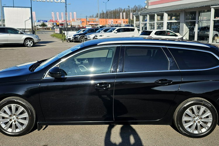 Peugeot 308 SW panorana, navi, grzane fotele, tempomat, hak zdjęcie 5