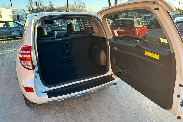 Toyota RAV-4 Lifting Szyberdach Lakier Perła zdjęcie 22