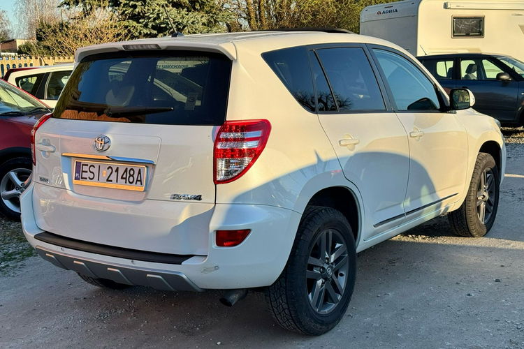 Toyota RAV-4 Lifting Szyberdach Lakier Perła zdjęcie 4