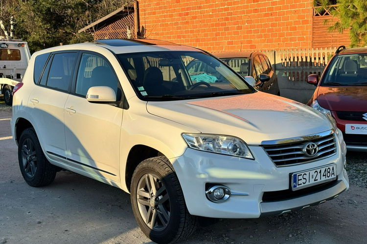 Toyota RAV-4 Lifting Szyberdach Lakier Perła zdjęcie 5