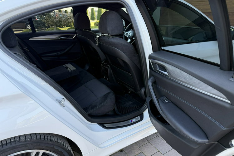 BMW 520 2.0 190KM XDrive kamery 360 M Pakiet Brutto krajówka zdjęcie 12