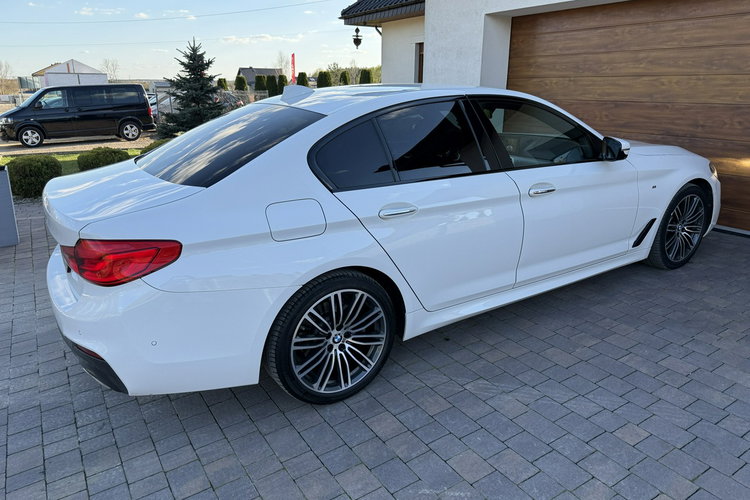 BMW 520 2.0 190KM XDrive kamery 360 M Pakiet Brutto krajówka zdjęcie 18