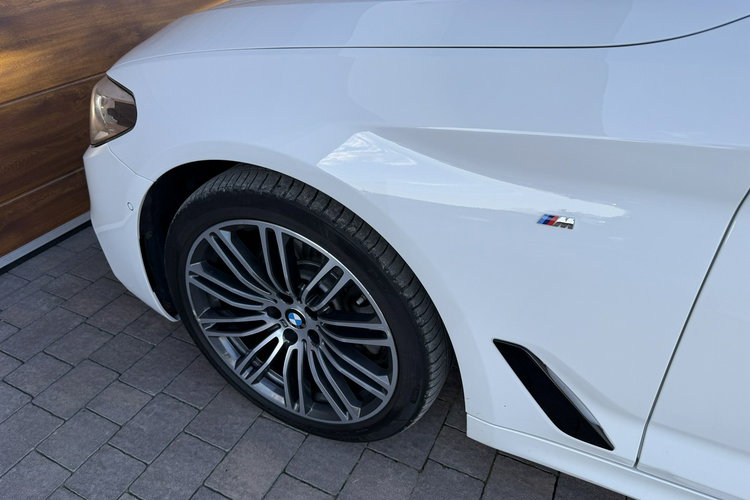 BMW 520 2.0 190KM XDrive kamery 360 M Pakiet Brutto krajówka zdjęcie 24